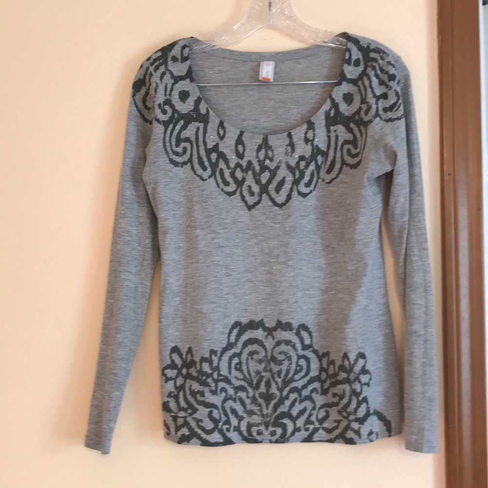 Lucy Long Sleeves Top